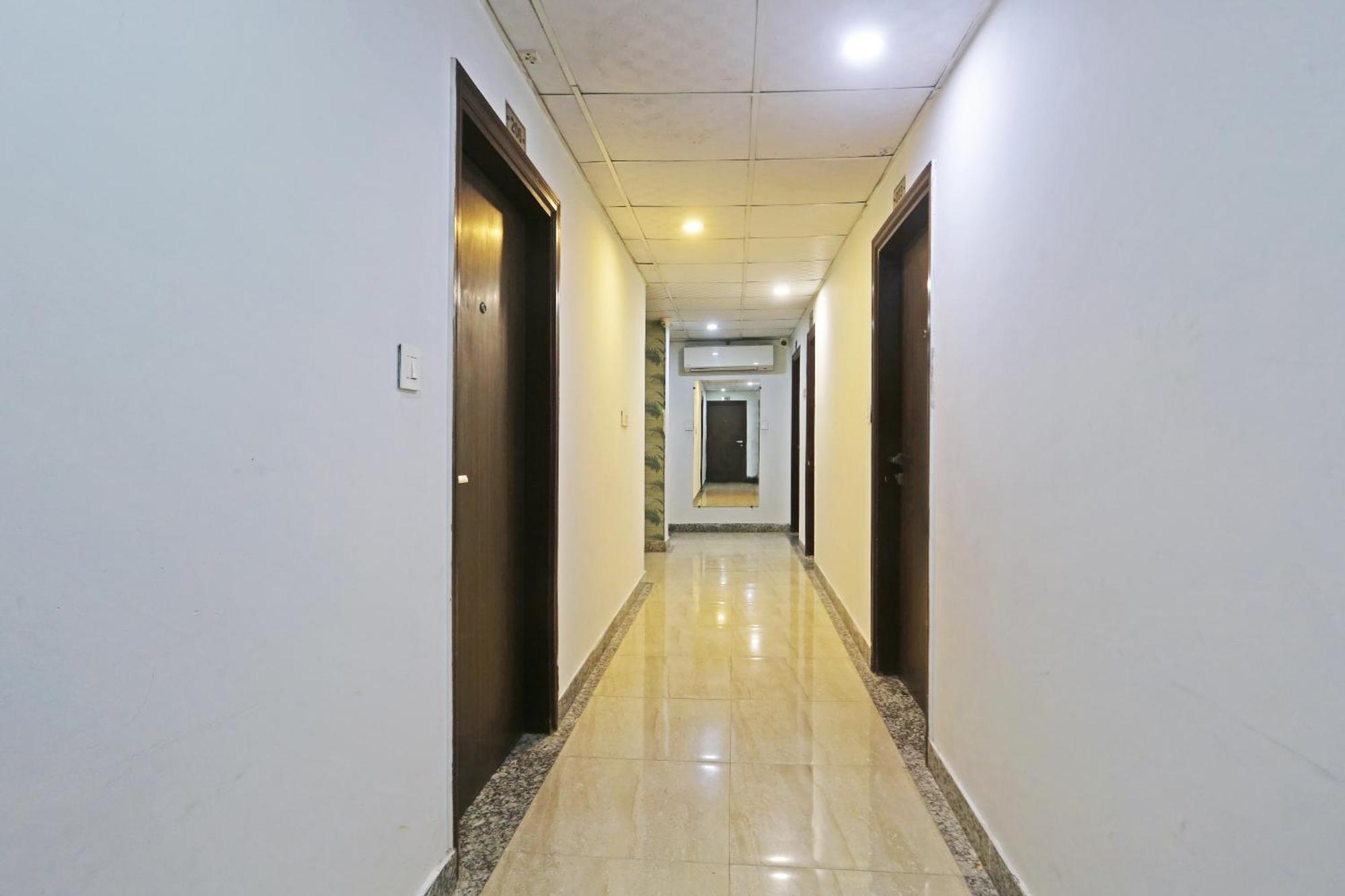 Hotel Aerostar Gold - Opposite Max Healthcare Delhi  Exterior foto